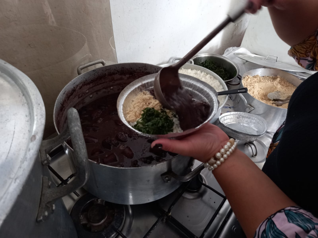 São Jorge: Hoje é dia de Feijoada no Gerando Vidas